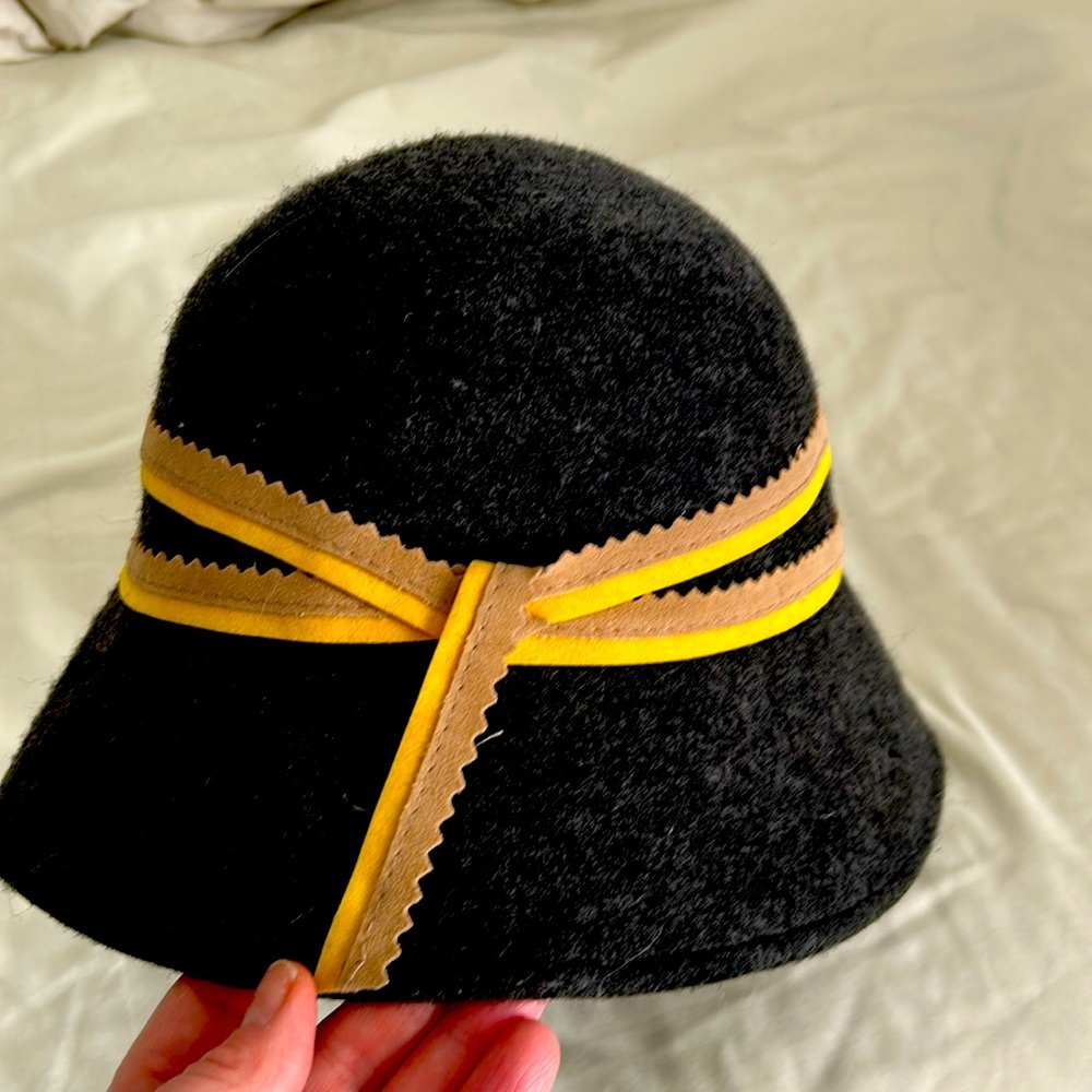Women’s Bucket Hat